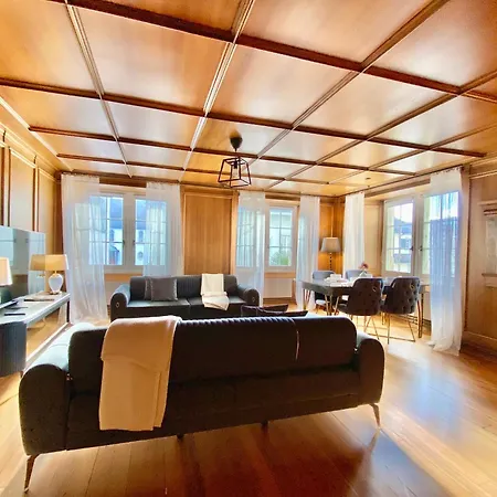 Goethe House In Old Town Apartment