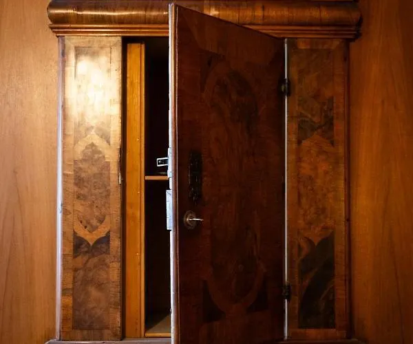 Goethe House In Old Town Цюрих